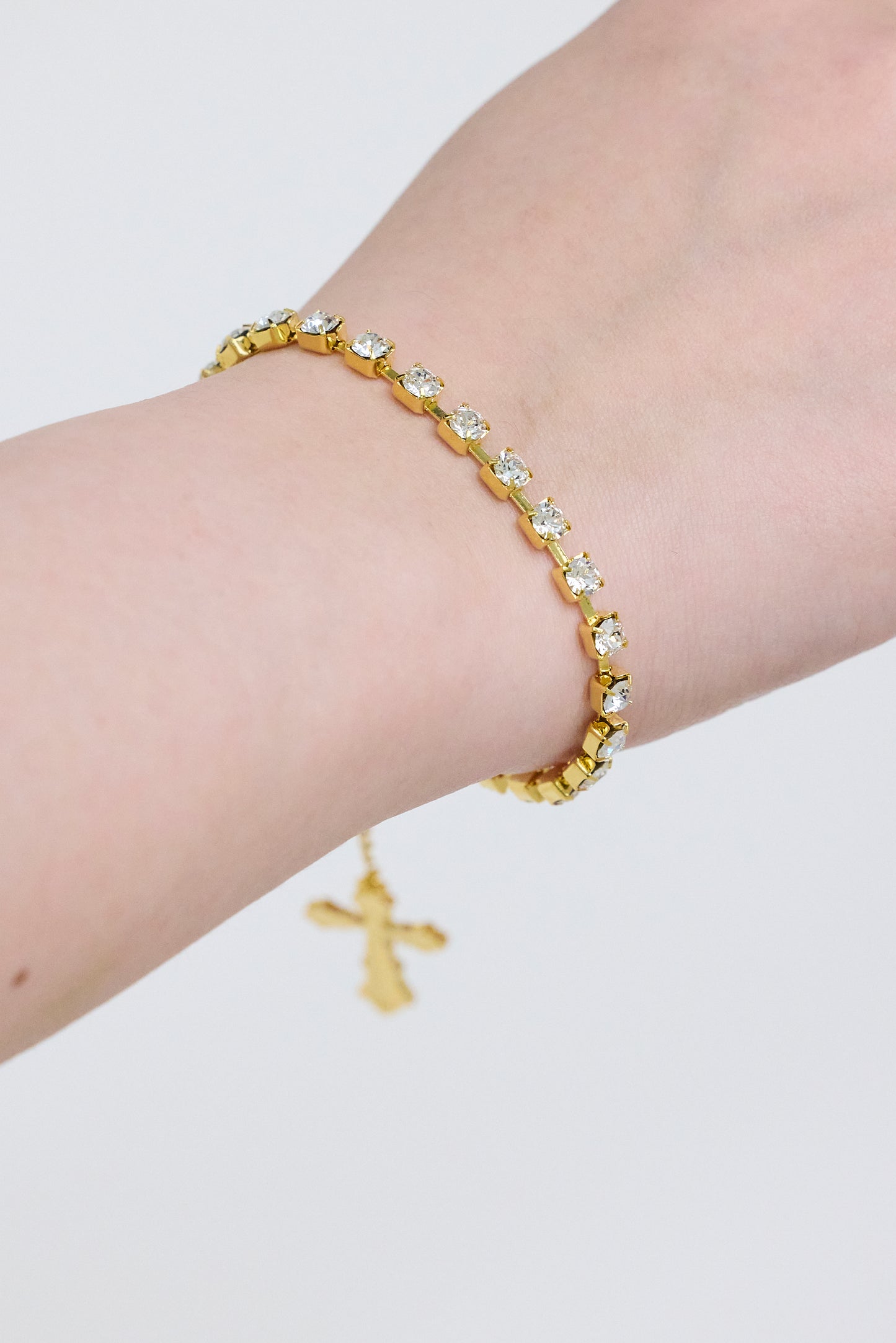 CRYSTAL CLEAR 3mm CROSS CHARM BRACELET