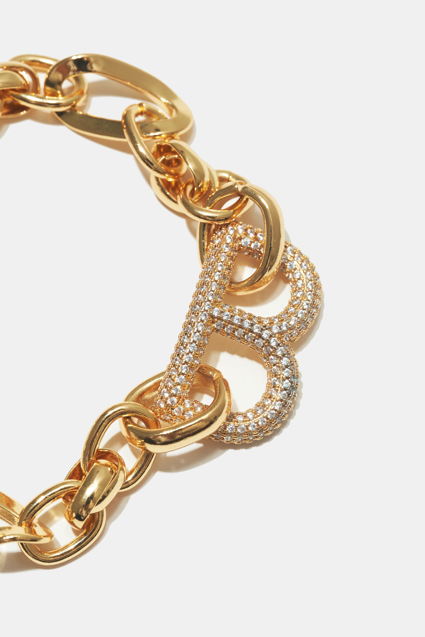 BELCHER ROUND “B” BRACELET