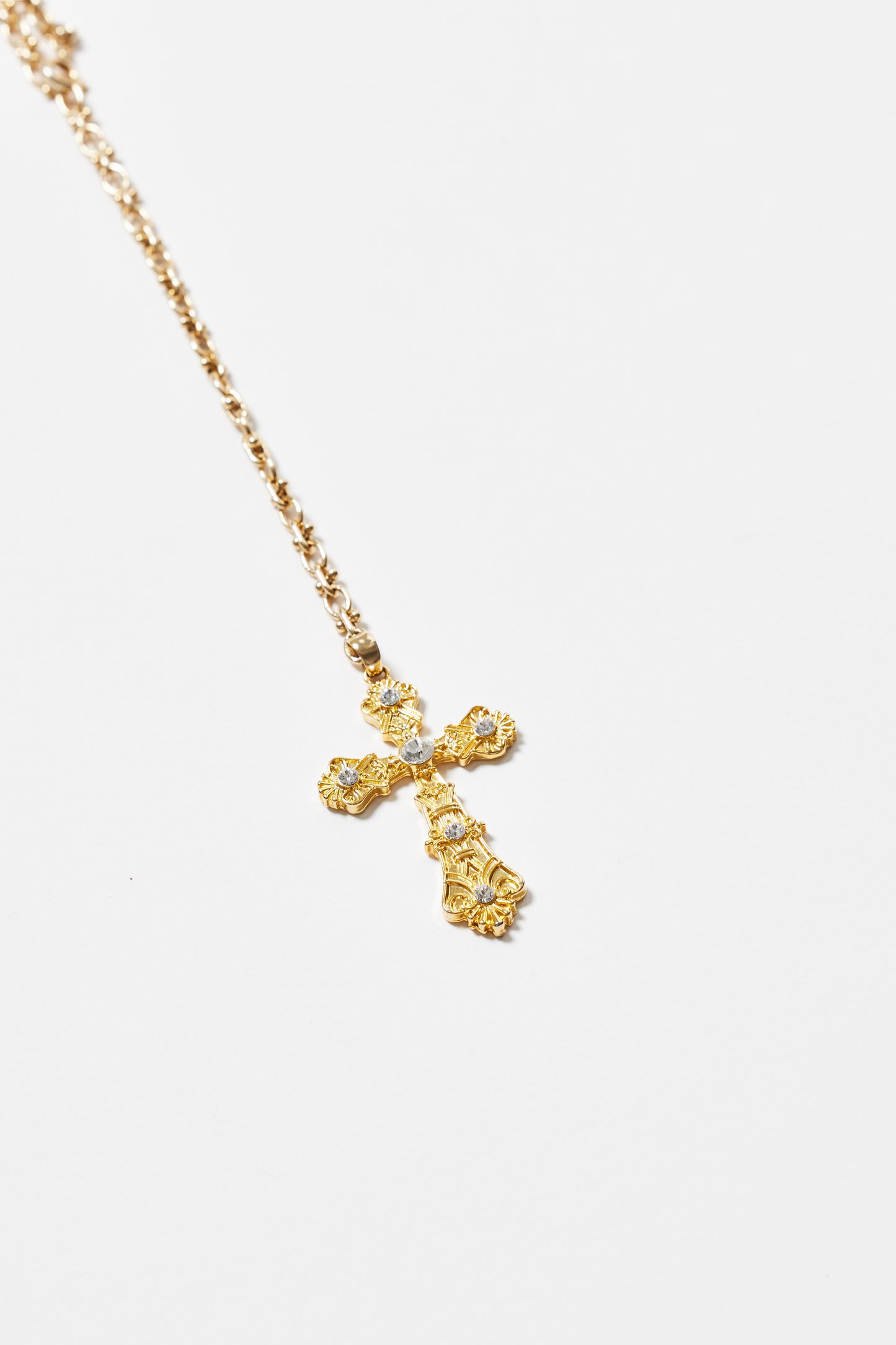VINTAGE BAROQUE CROSS NECKLACE GOLD