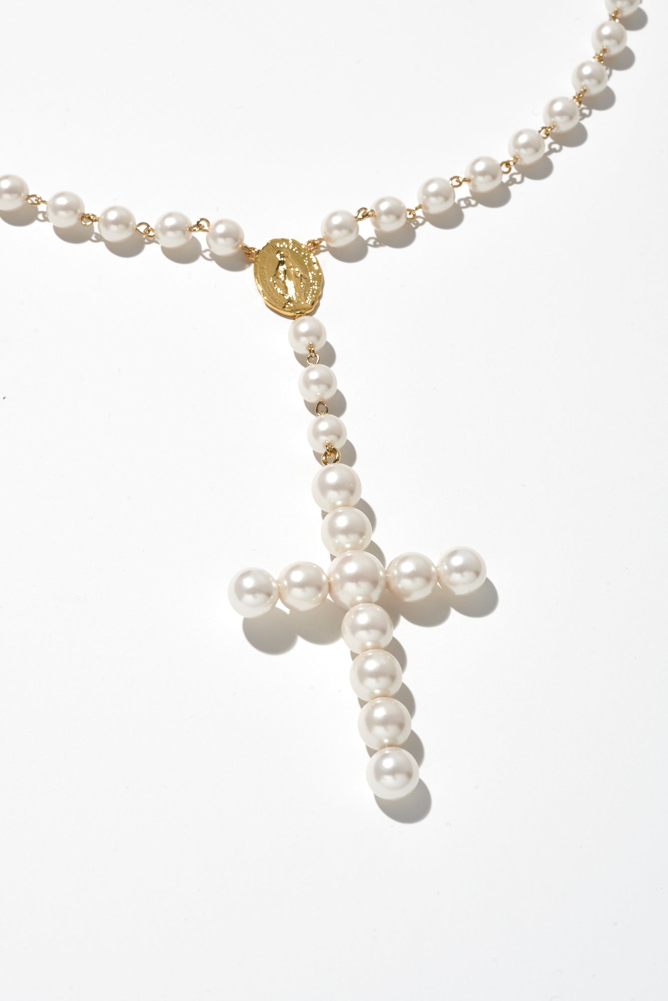 THE CROSS PEARL NECKLACE